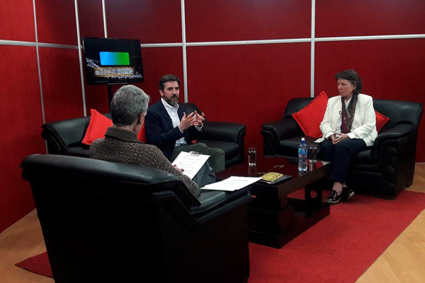 Entrevista en directo en El hombre Invisible por Eduardo Pérez (SJ), en Fides TV.